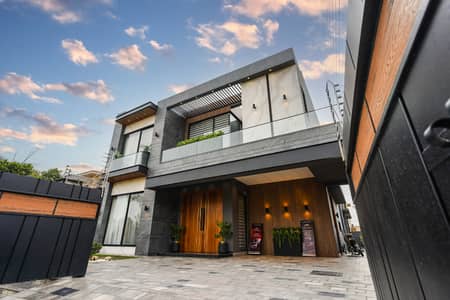 Luxury at Every Corner | 1 Kanal Modern Residence with Grand Entrance