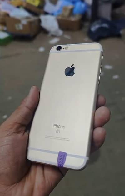 iphone 6s 128gb PTA aproved go watsap 03317984844