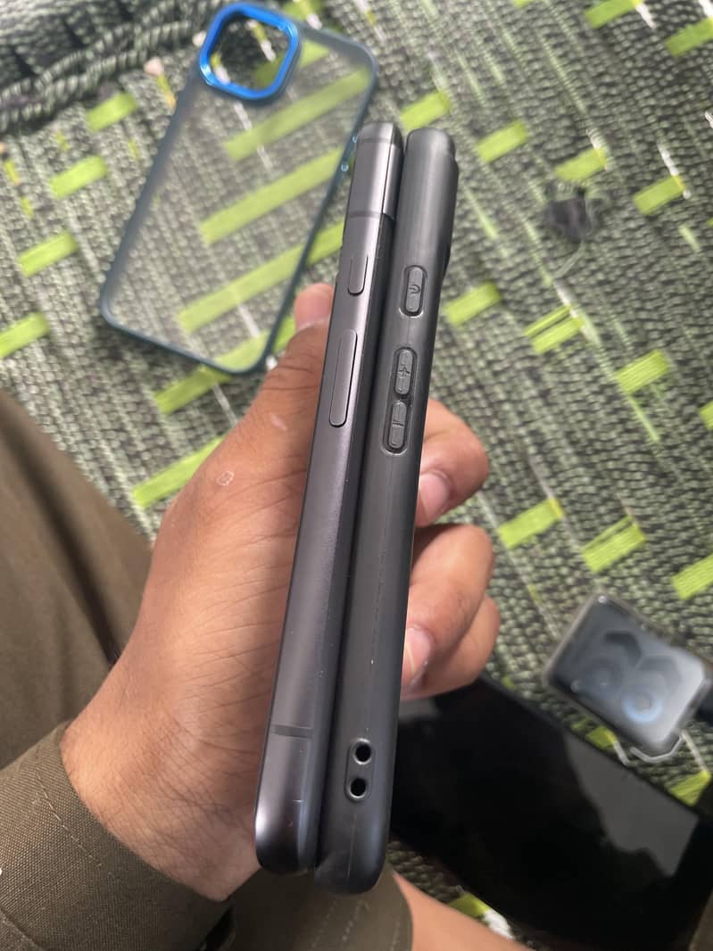 Google Pixel 8a 4