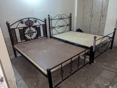Queen Size Iron Beds For Sale