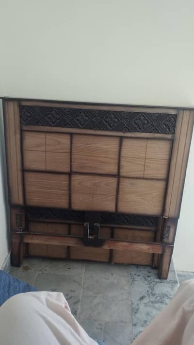 single bed in good condition for sale