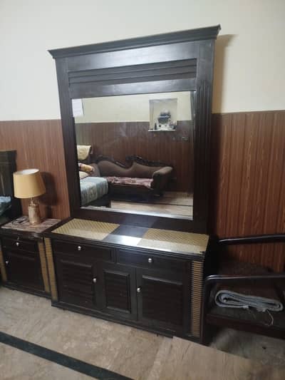 Dressing table for sale