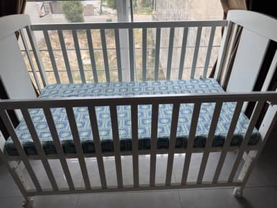 Tinnies 5-10 times used only Cot for Sale without mattress