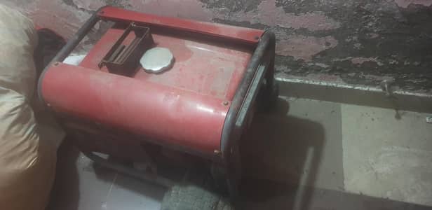 3 kv gernter for sale 2 adad and 1 gernter yamaha  samll