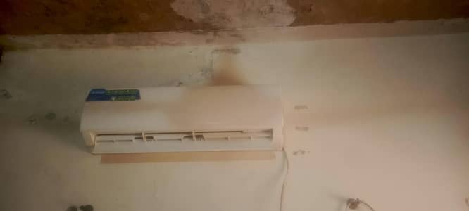 Hyundai inverter 1.5 good condition original Ac condition 10/9