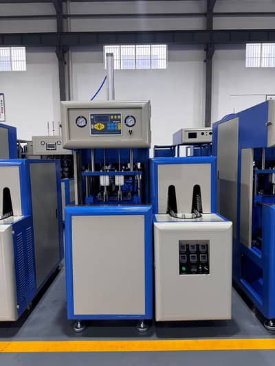 PET Blow Moulding Machine , Plastic Bottle Manufacturing Machine