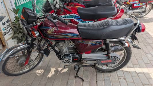 Honda 125 for sale condition boht payari h