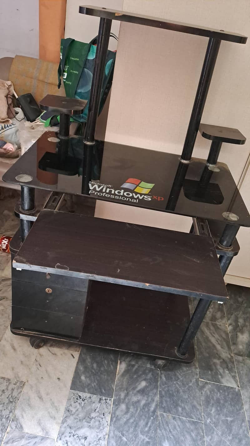 computer trolley 1