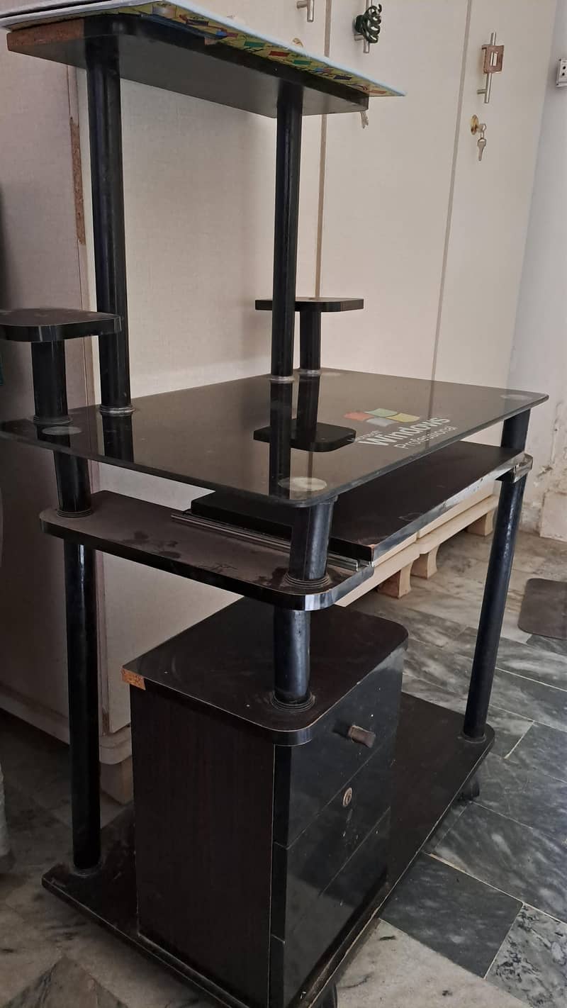 computer trolley 2
