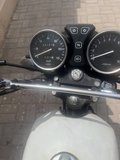 Suzuki GS 150 SE 2021