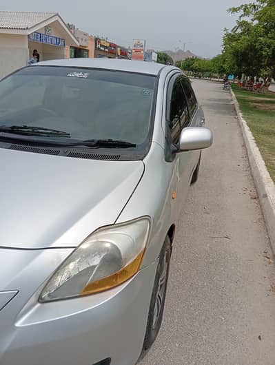Toyota Belta 2007