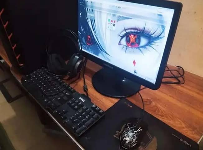 The Intel I7 Processor Gaming PC 11