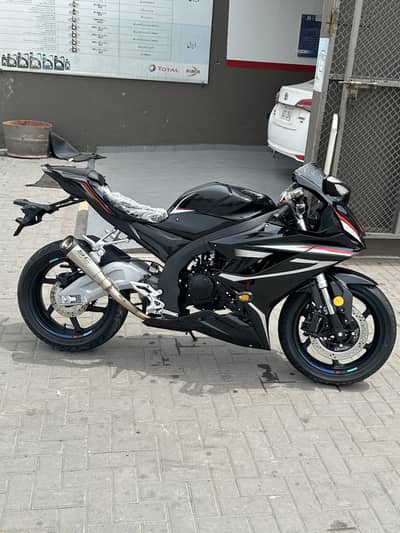 Brand New 10/10 Condition Yamaha R6 For Sale
