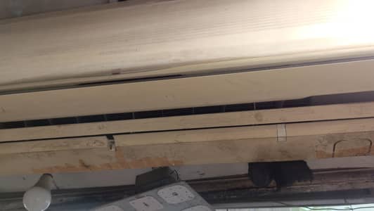 general AC 1.5 tan Good condition