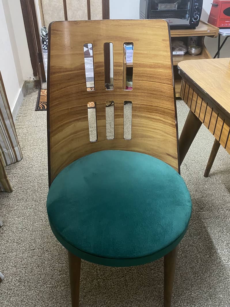 4 seater dining table 2