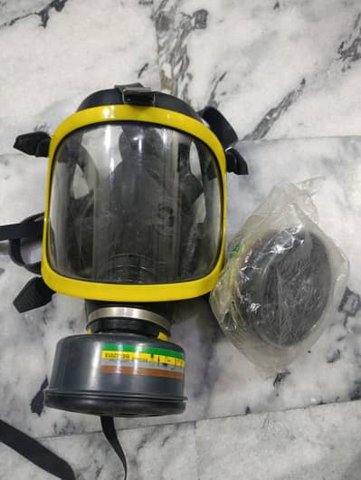 Safety Boy S6700 Full Face Gas Mask + 1 New Sealed Filter Canister