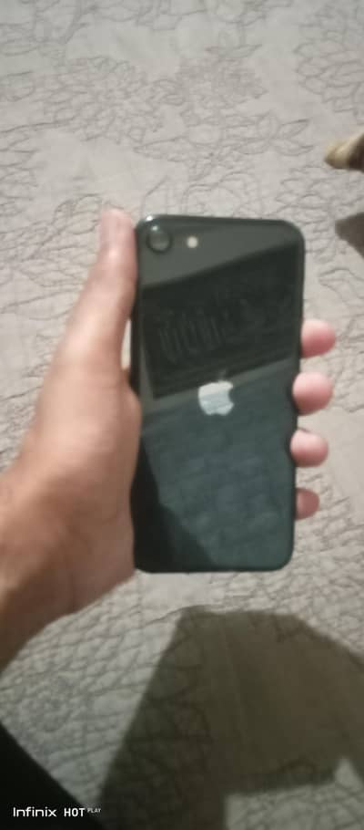 Apple iPhone SE 2020