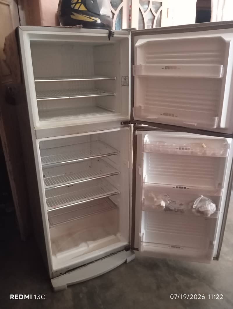 Dawlance fridge 0