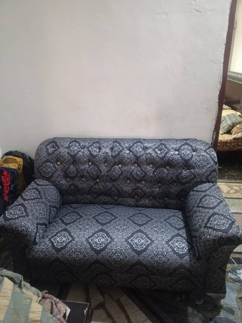 Sofa set or 1 table 0