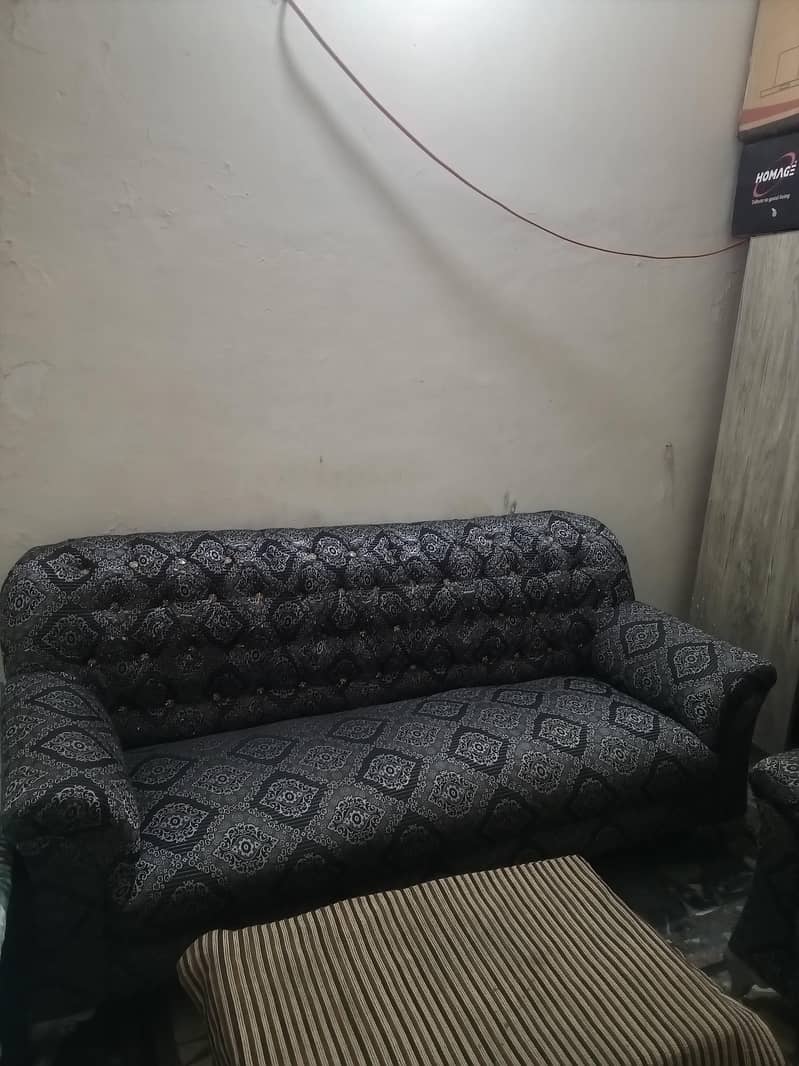 Sofa set or 1 table 3
