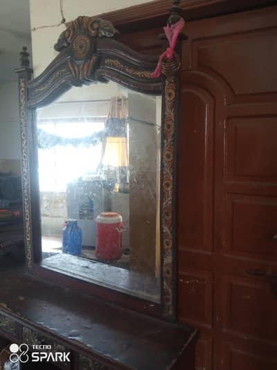 Dressing Table for Sale – Good Condition