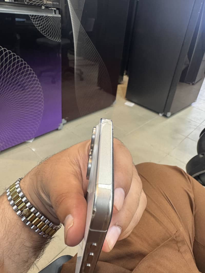 Iphone 15 pro max 1