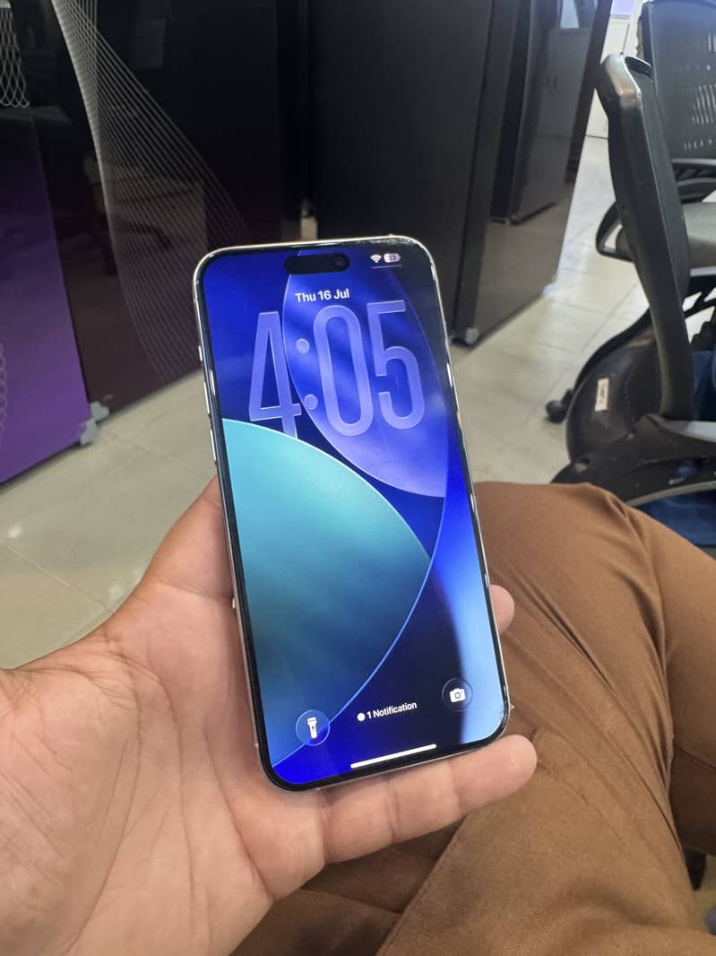 Iphone 15 pro max 2