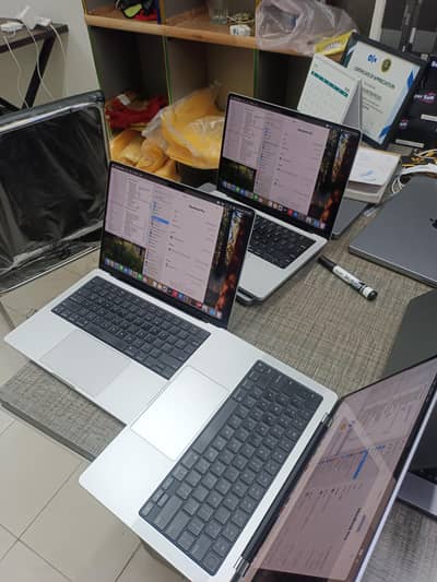 MACBOOK PRO M3 2023 14 INCH 36GB RAM 1TB QUANTITY AVAILABLE LIKE NEW