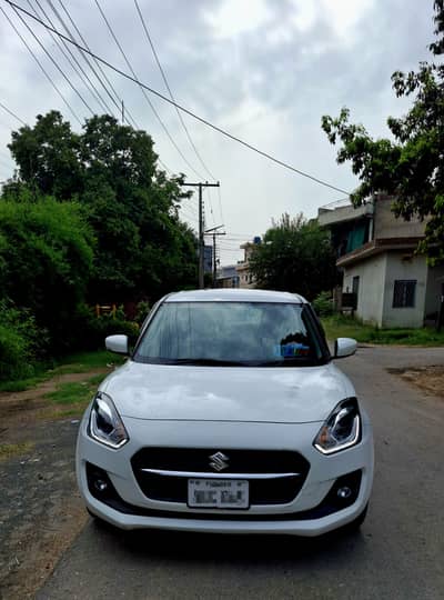 Suzuki Swift 2025 DLX