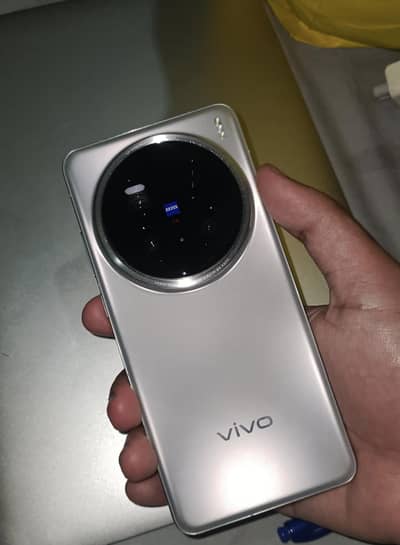 Vivo x200 Pro