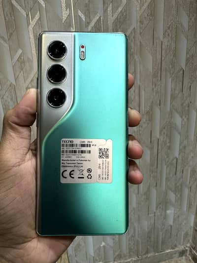 Tecno CAMON 40 Pro