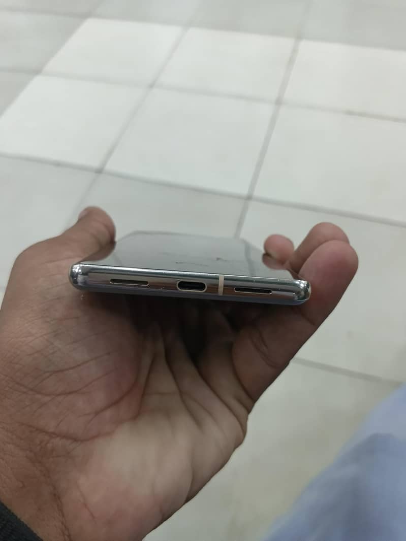 Google Pixel 7 Pro 4