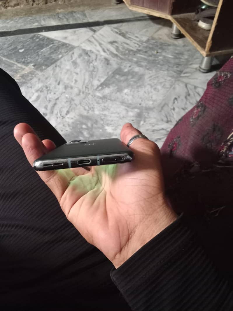 One Plus 9 Pro 4