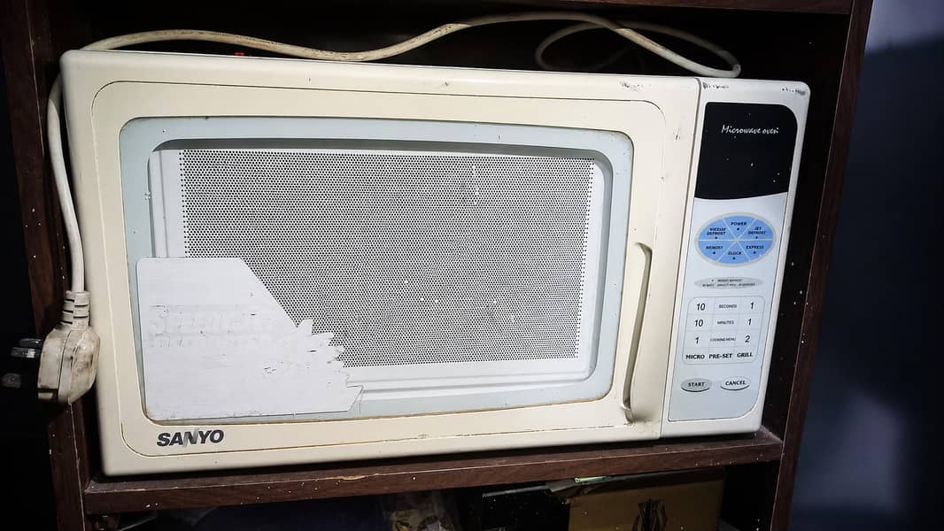 fully working microwave 2