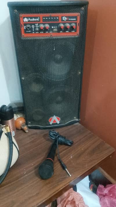 speaker with extra mic , blue tooth mic