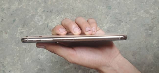 I phone xs max pta approved 256 gb