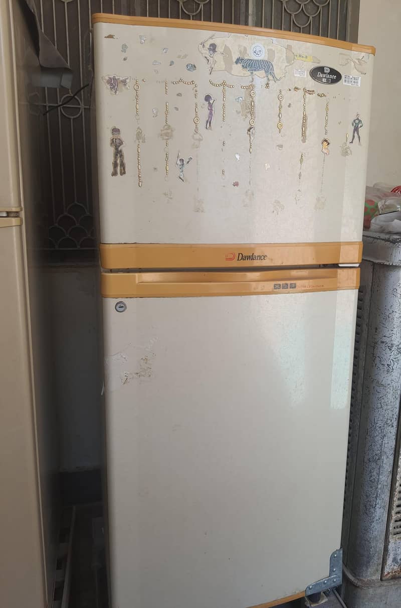 refrigerators 0