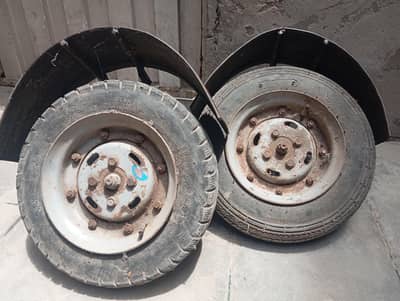 motorcycle supporting tyres