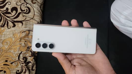 Samsung Mobile Z Fold 5 exchange possible