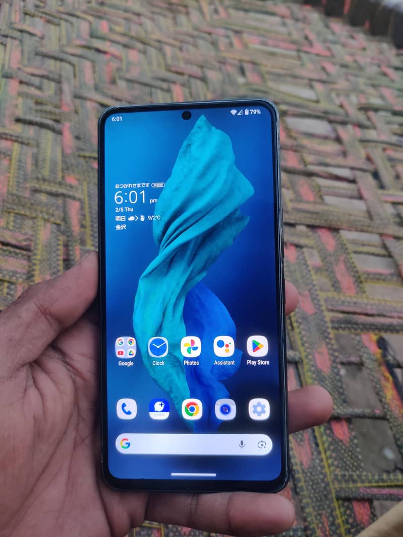 Sharp Aquos R7 2