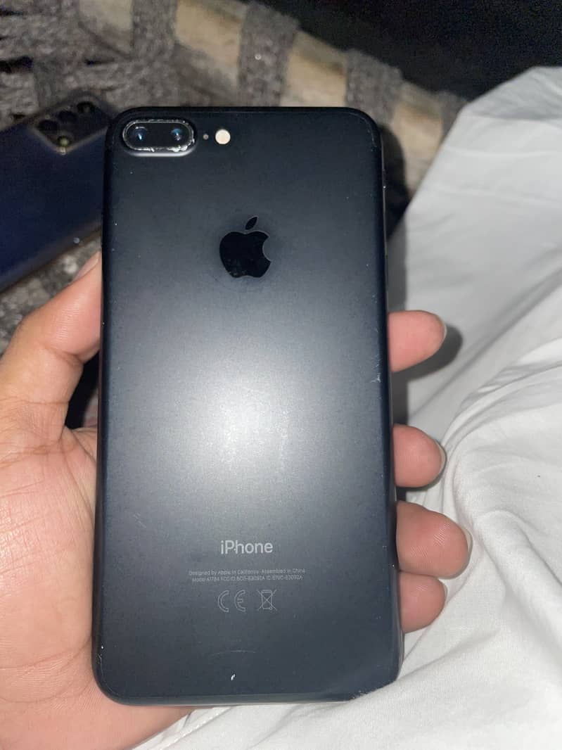 Apple iPhone 7 Plus 0