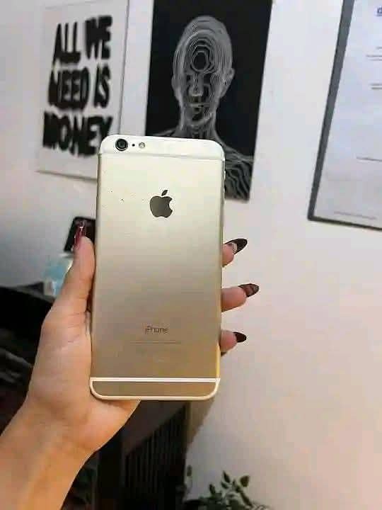 Apple iPhone 6S Plus 2