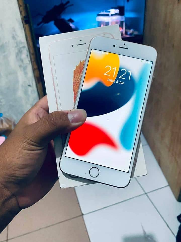 Apple iPhone 6S Plus 1
