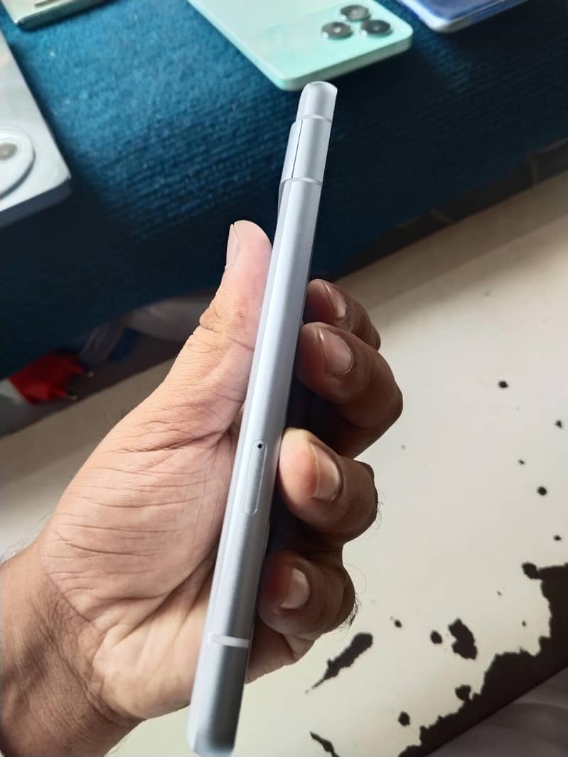 Google Pixel 7 2