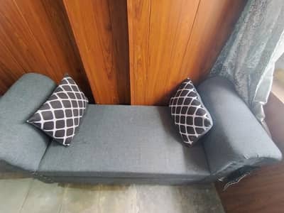 L shaped sofa with table