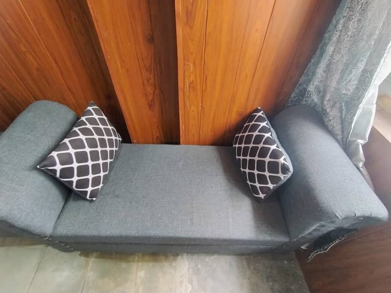 L shaped sofa with table 0