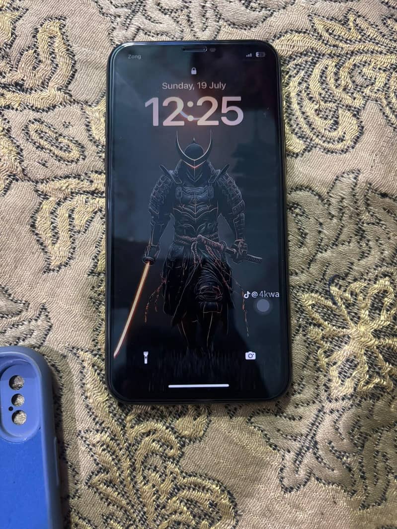 Apple iPhone X 0