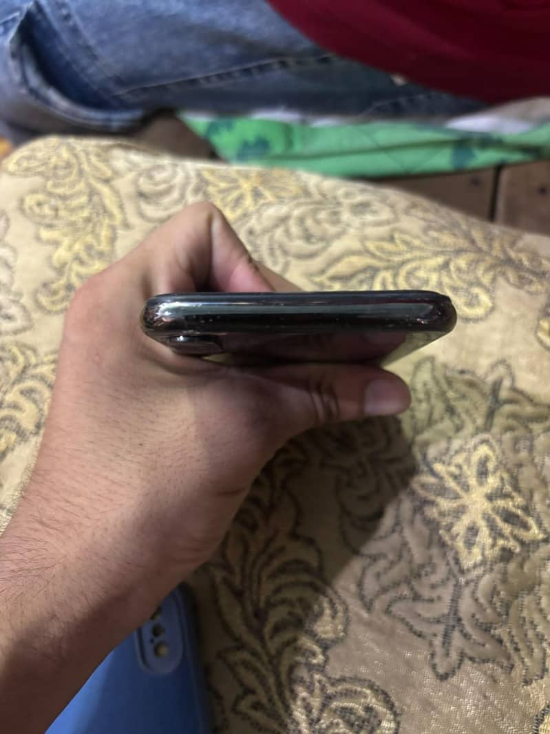 Apple iPhone X 1