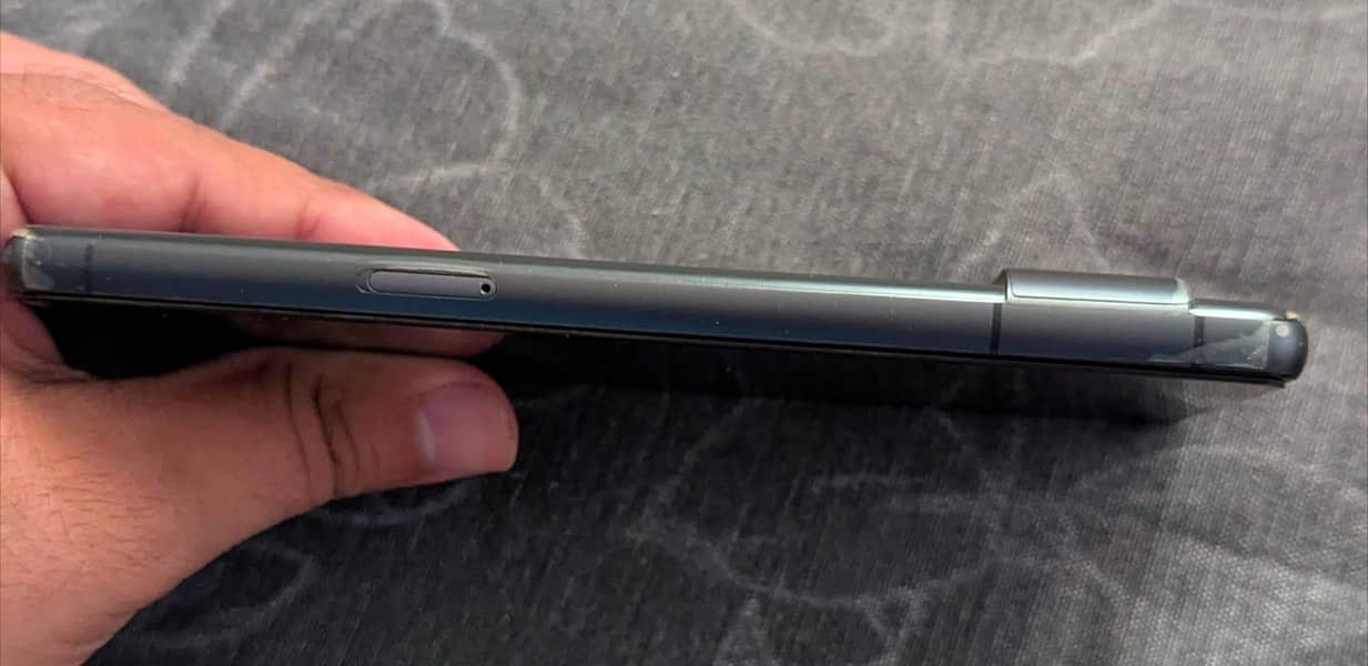 Google Pixel 7 4