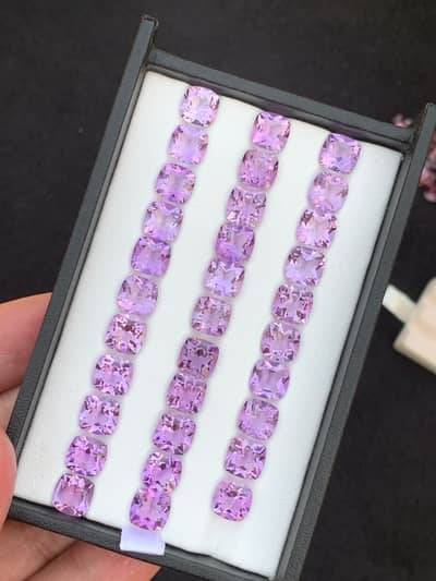 Jewellery stones for sale